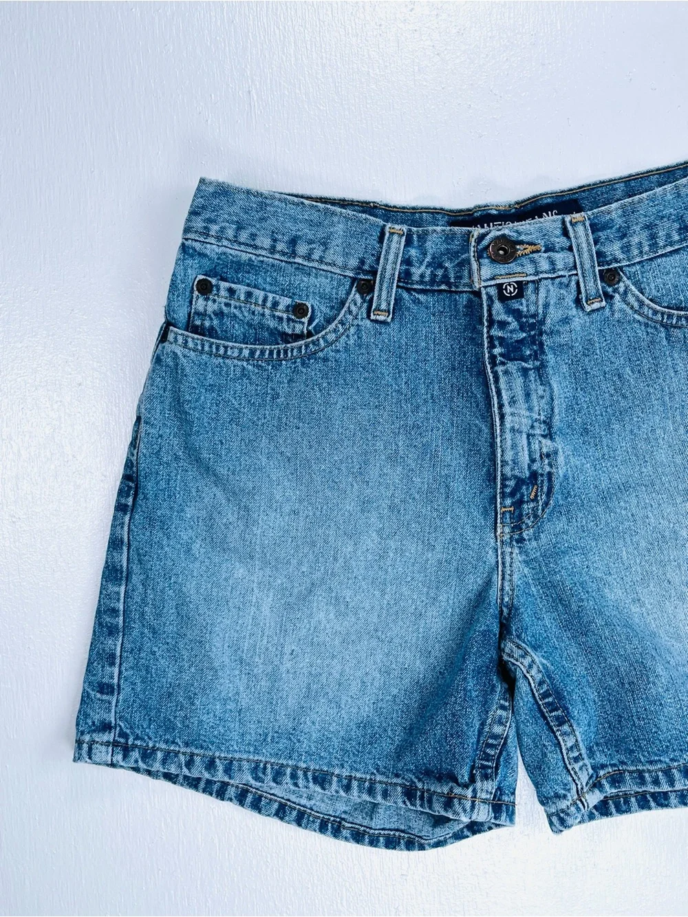 Vintage 90s 2000s Nautica Light Wash Denim High-Rise Shorts Medium Cotton Jorts